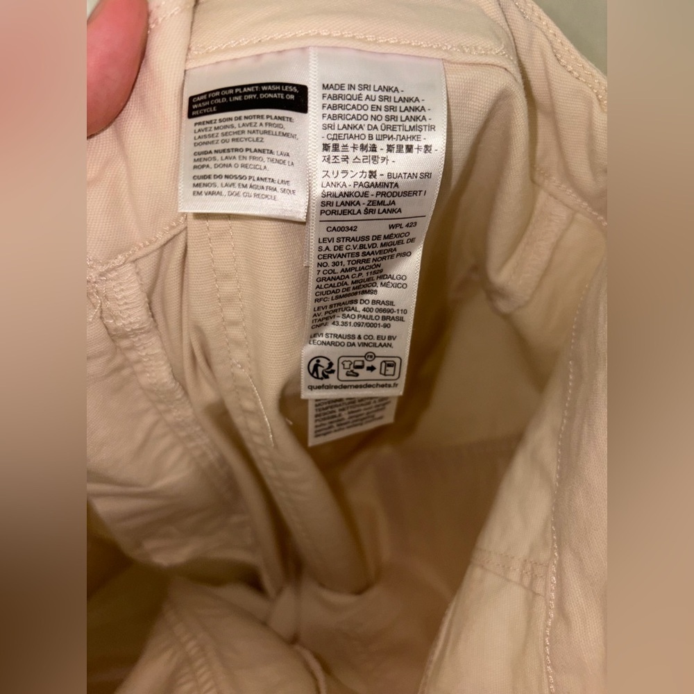 Levi’s Cargo Pants - Picture 7 of 7
